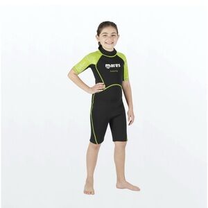 Mares Manta kids Junior shorty Wetsuit - Black and Green EUC